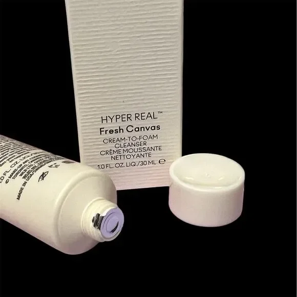 MAC Hyper Real Fresh Canvas Cleanser 1.0 fl oz - Picture 2 of 6